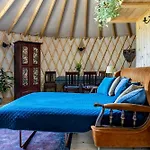 Jurta Pod Brzozami *